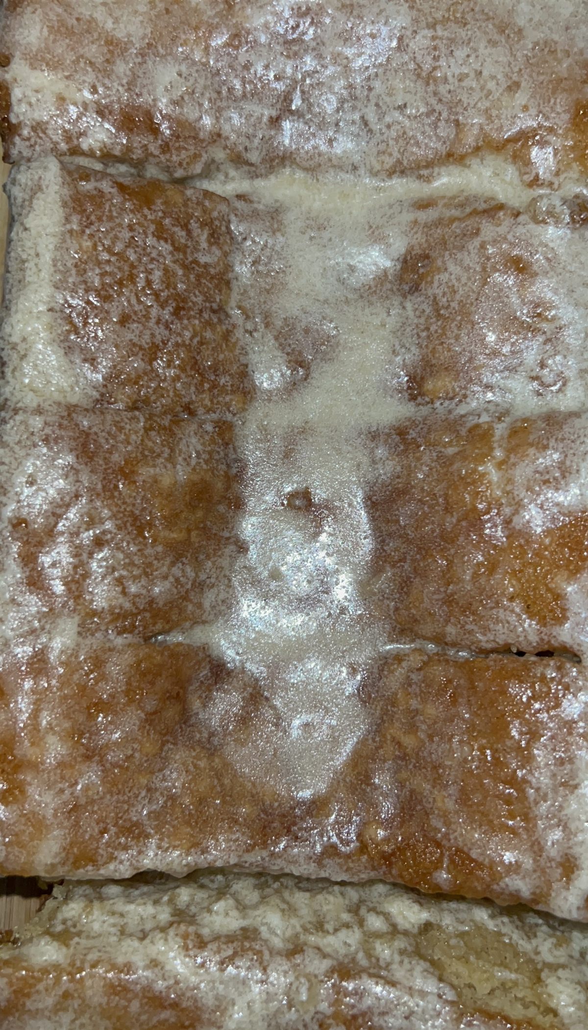 Caramel Glow cake with a glossy finish